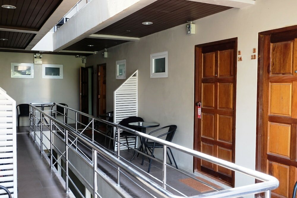 Фото Chilli Hotel & Restaurant