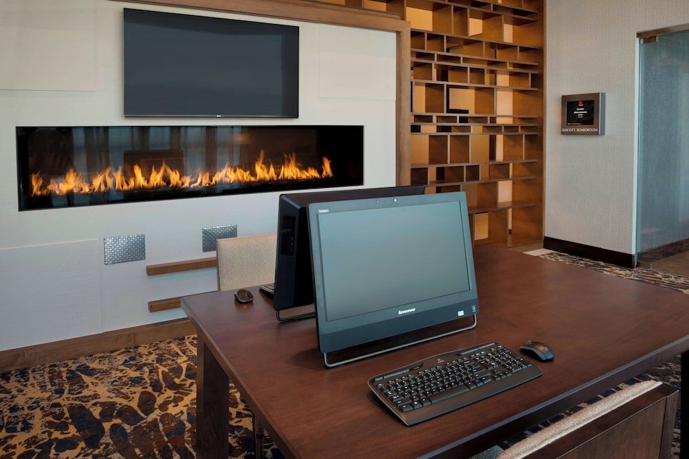 Фото Buffalo Marriott at Lecom Harborcenter