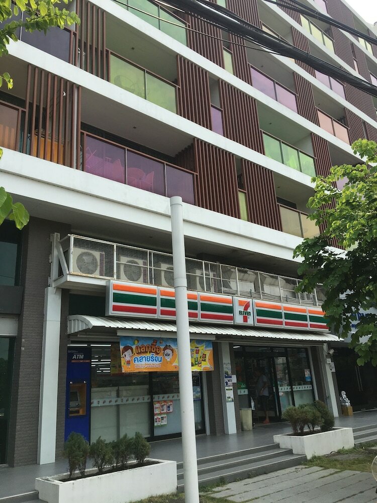 Фото Baan SanPluem Beachfront Condominium