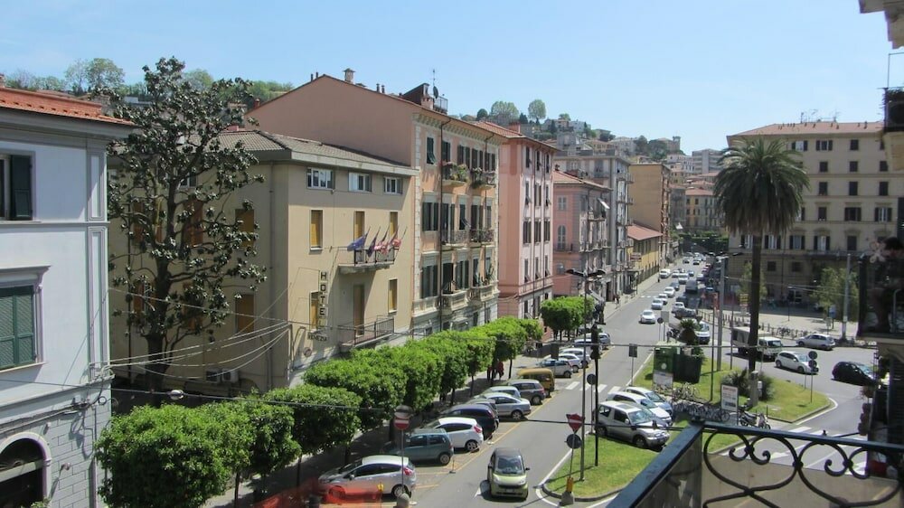 Фото отеля 5