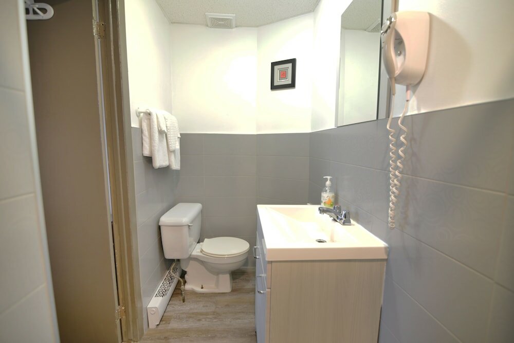 Фото Hotel Bon Accueil