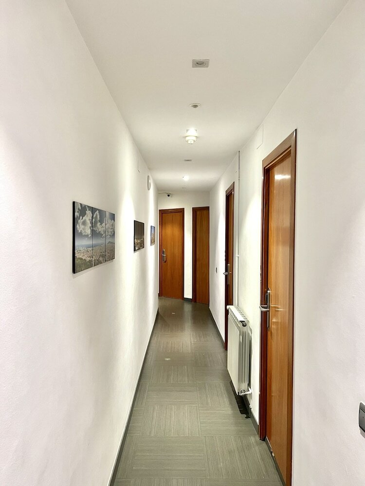 Фото Hostal Apolo