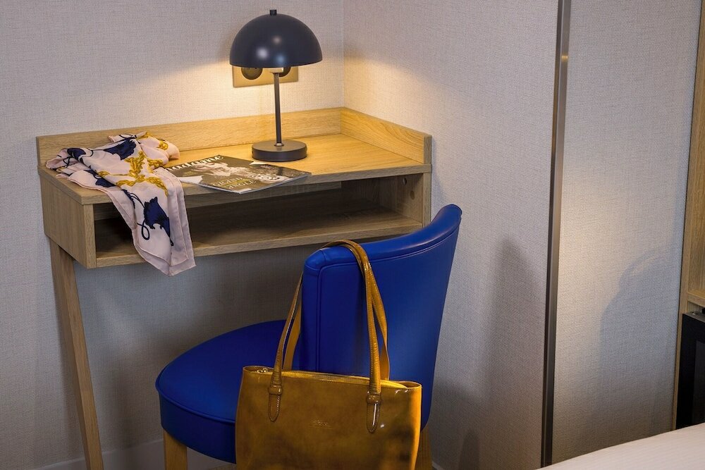 Фото Charlemagne