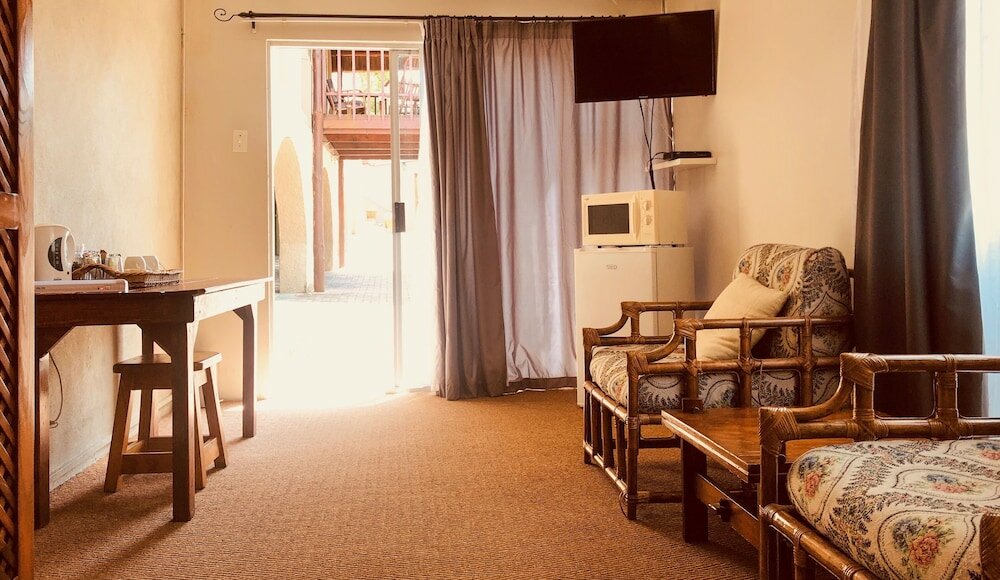 Фото Selborne Bed and Breakfast