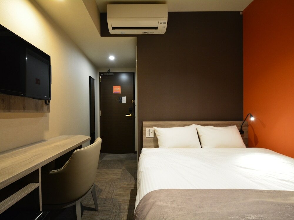 Фото Hotel Sanrriott Shinsaibashi