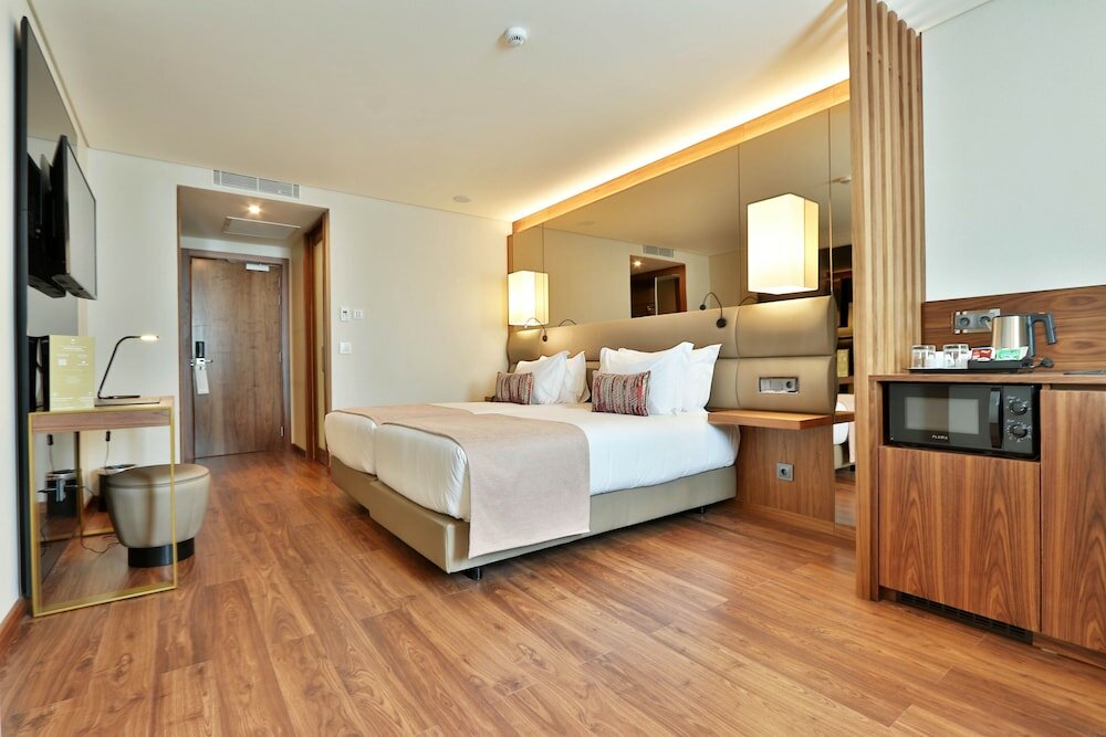 Фото Turim Ibéria Hotel