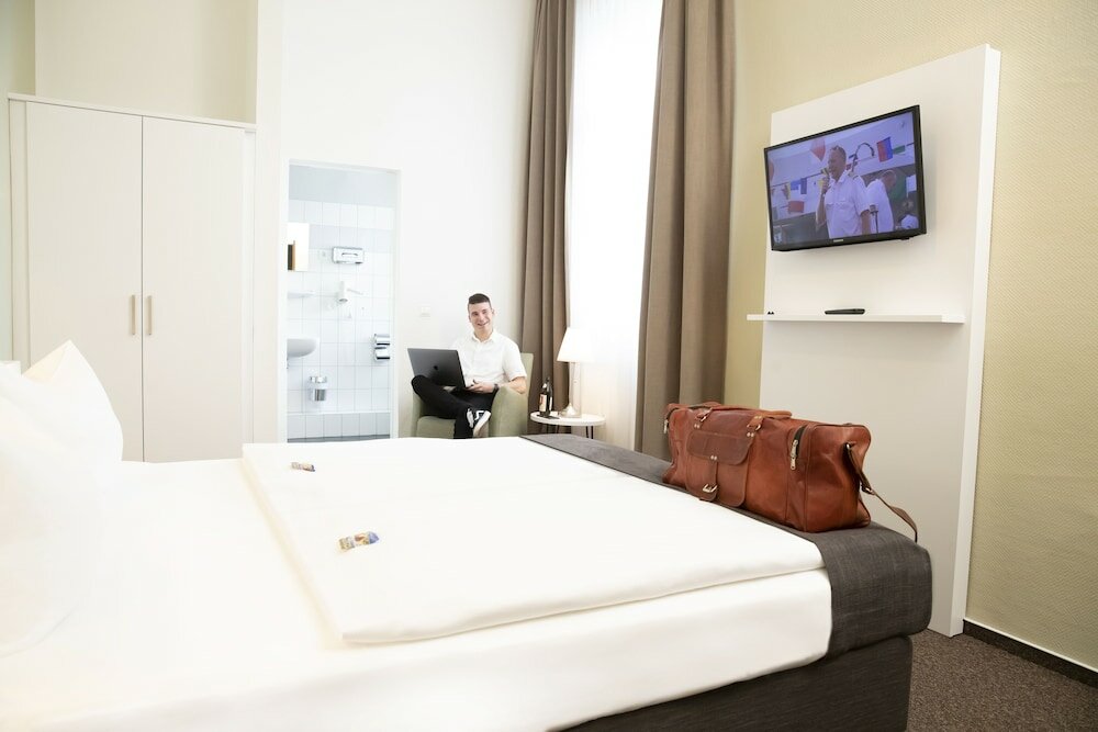 Фото Hotel am Schlosspark