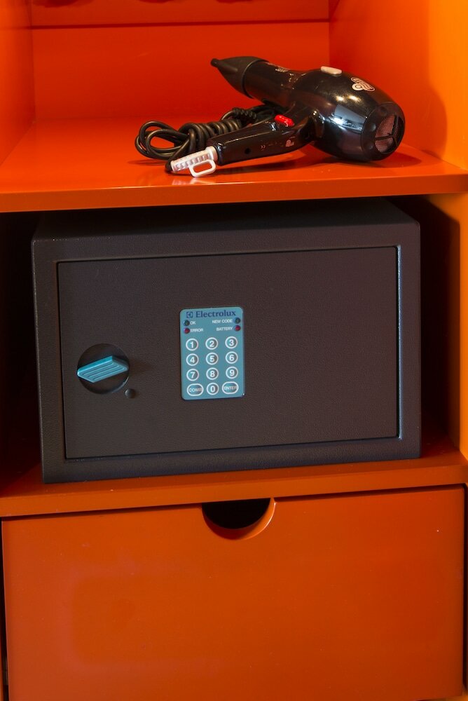 Фото Hotel Rival