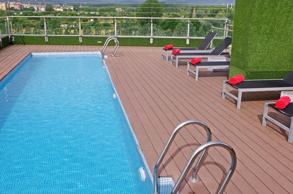 Фото DoubleTree by Hilton Girona