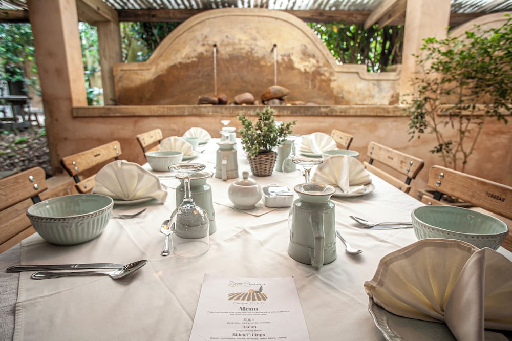 Фото Petite Provence B&b