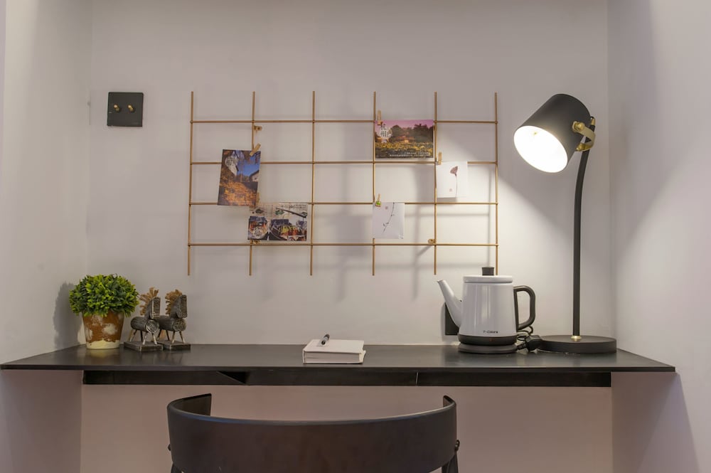 Фото Hangzhou Backlighting Inn