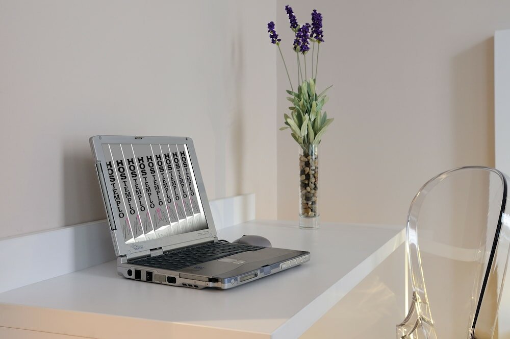 Фото Hostemplo Sagrada Familia