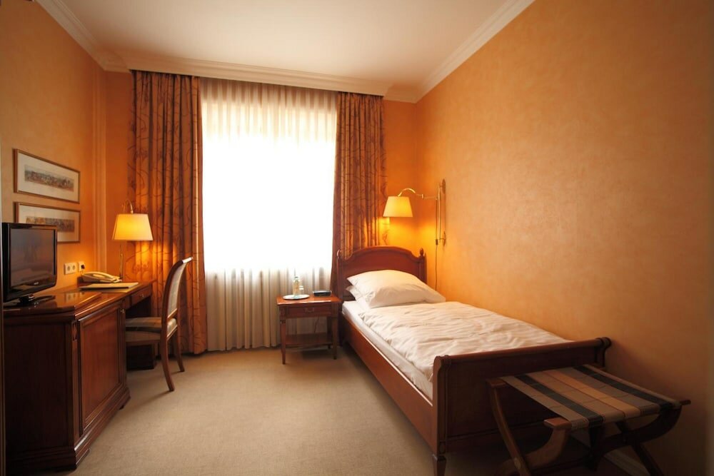 Фото Hotel Alster-Hof