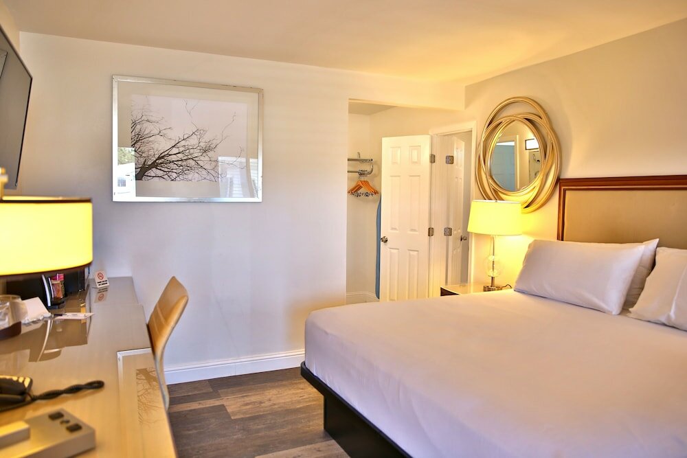 Фото Travelodge by Wyndham Crescent City