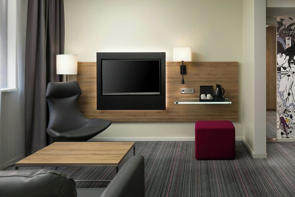 Фото Moxy Glasgow Merchant City