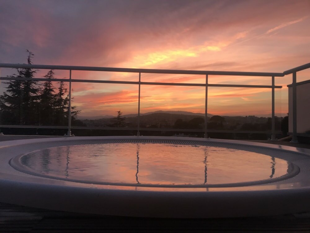 Фото La Bastide de l'Oliveraie