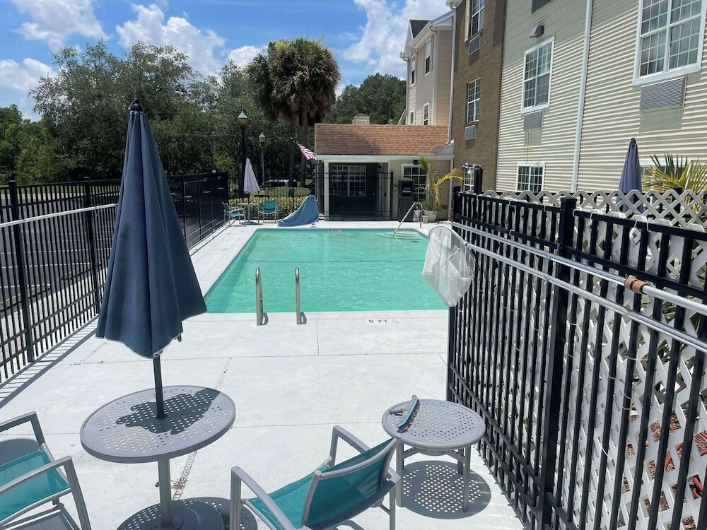 Фото TownePlace Suites by Marriott Tampa North/I-75 Fletcher