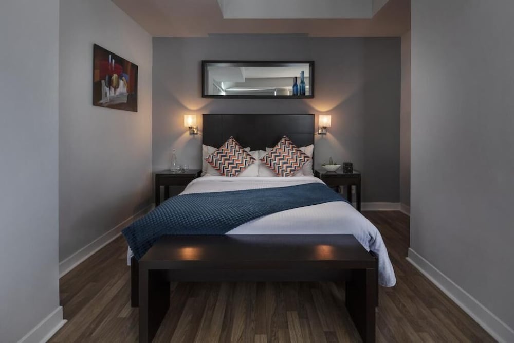 Фото Executive Hotel Cosmopolitan Toronto