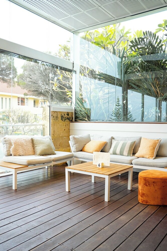 Фото Cottesloe Beach Hotel