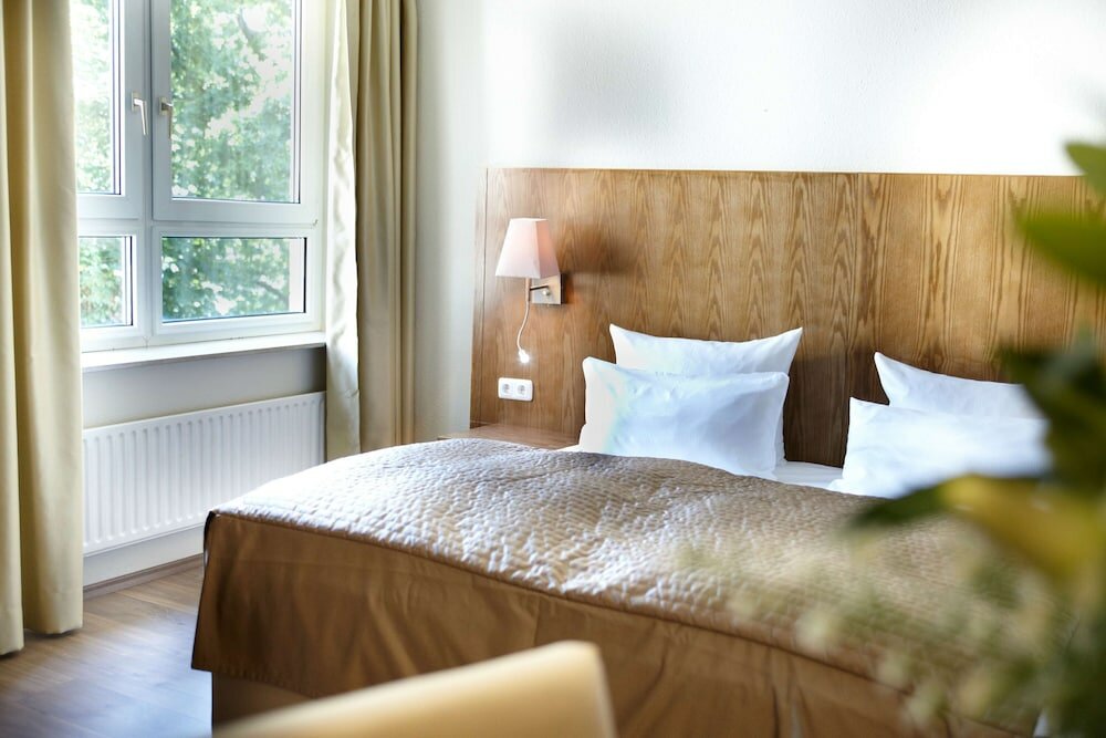 Фото Hotel Domicil Hamburg by Golden Tulip