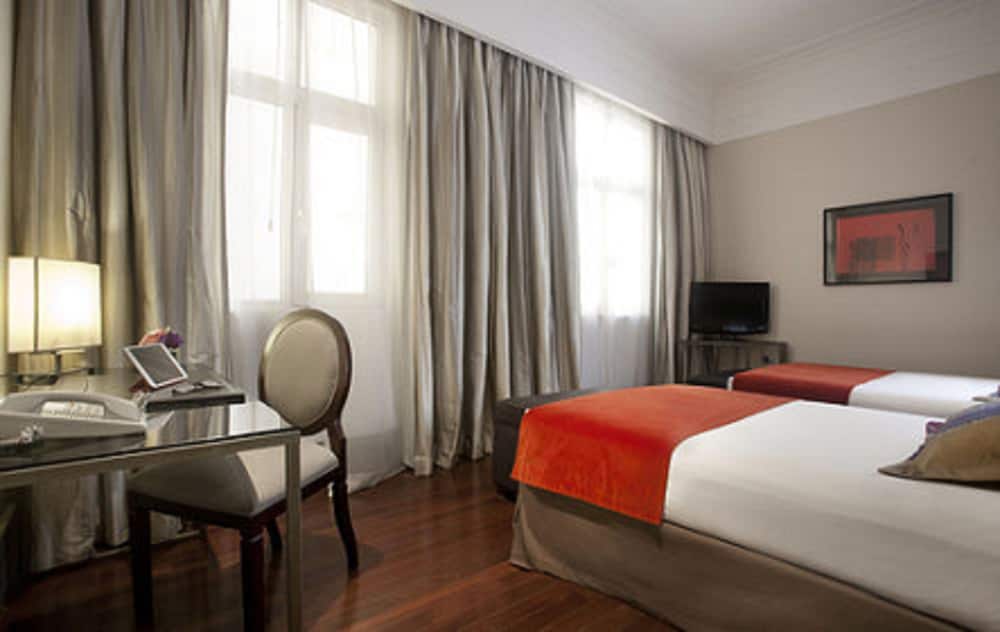 Фото Savoy Hotel