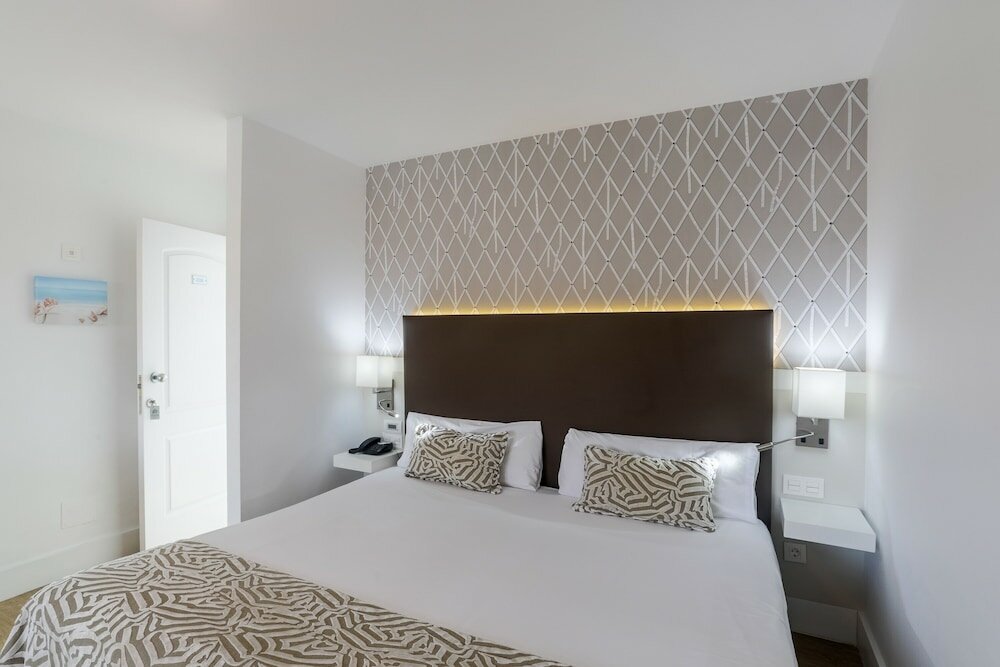 Фото Arena Suite Hotel
