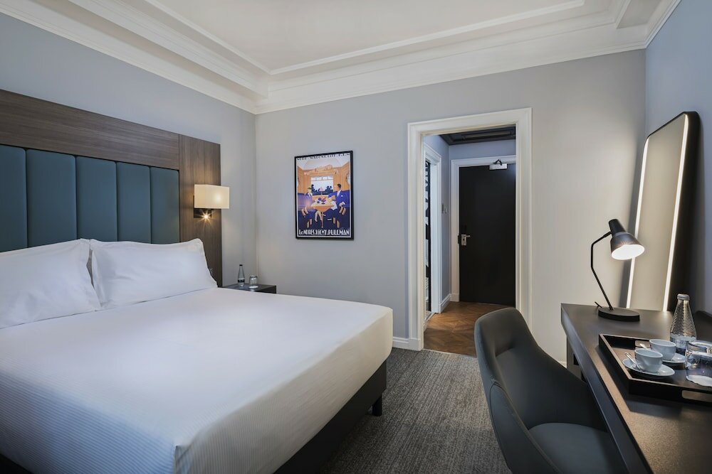 Фото The Queens Hotel