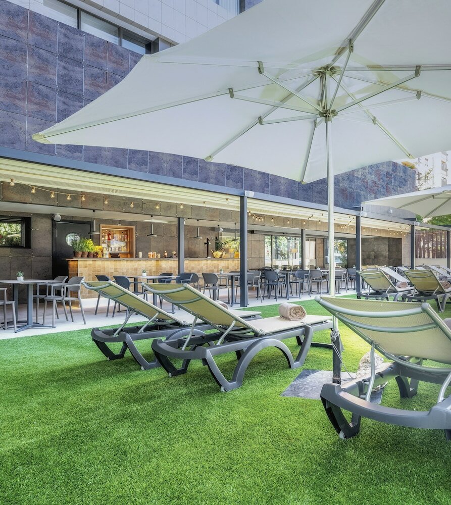 Фото Hotel Valencia Oceanic Affiliated by Meliá