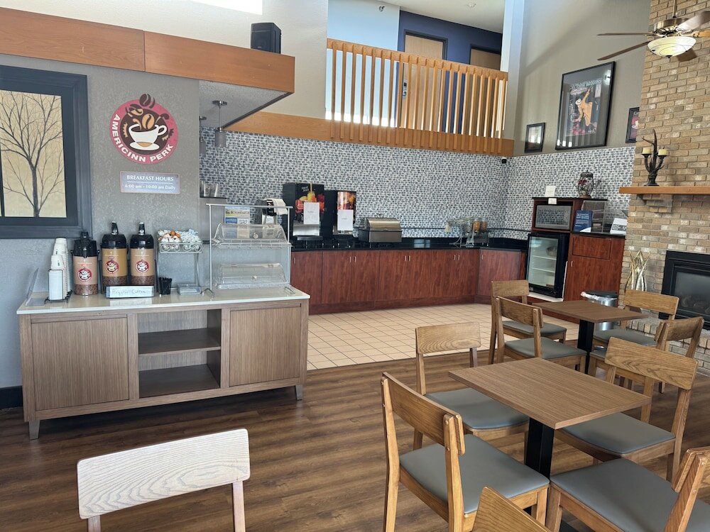 Фото AmericInn by Wyndham Albert Lea