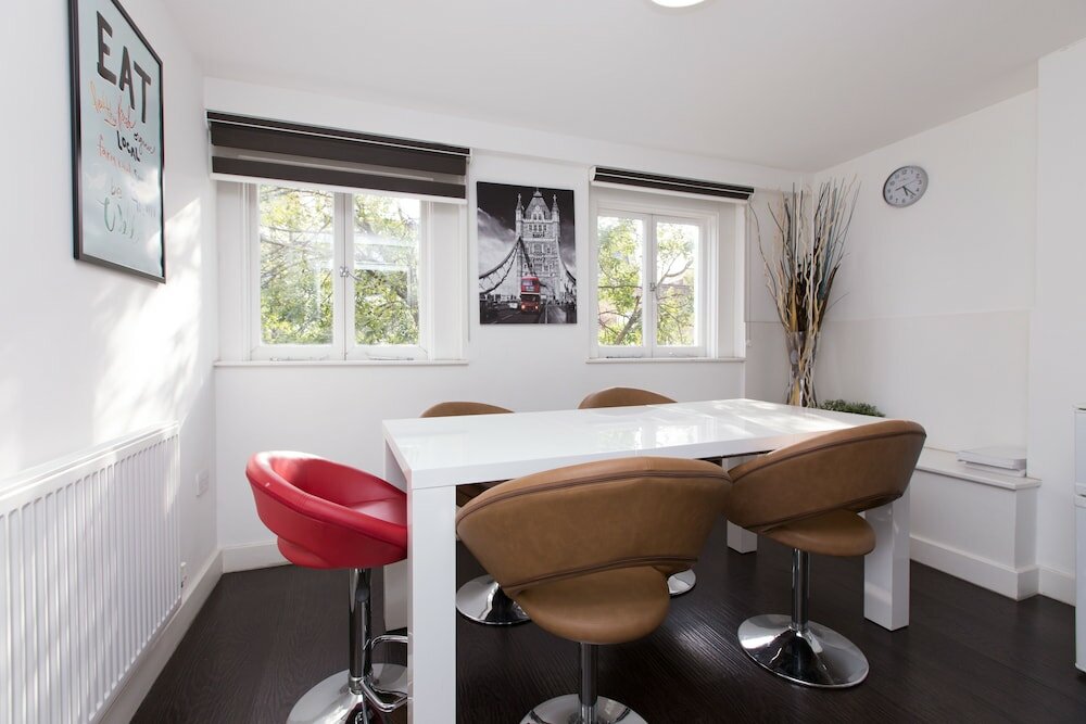 Фото Charlotte Street Apartments by Allô Housing