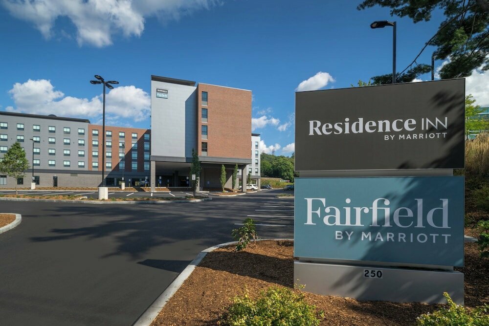 Hotel Fairfield Inn & Suites by Marriott Boston Waltham, Waltham, photo