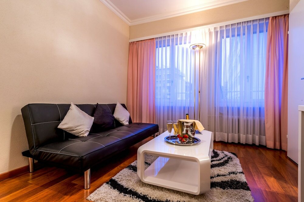 Фото Hotel Century Geneve