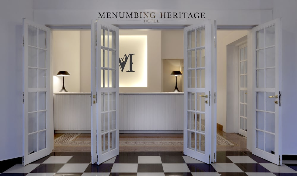 Фото Menumbing Heritage Hotel