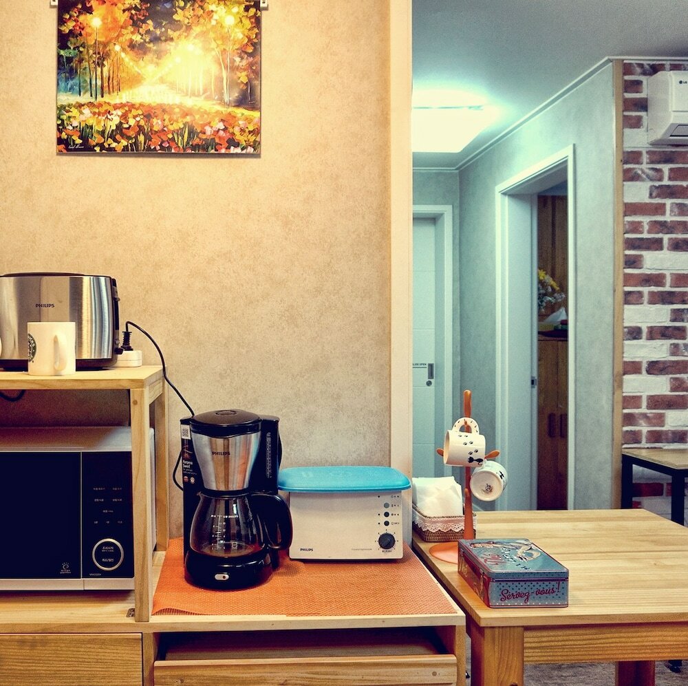 Фото Br. Guesthouse Hongdae