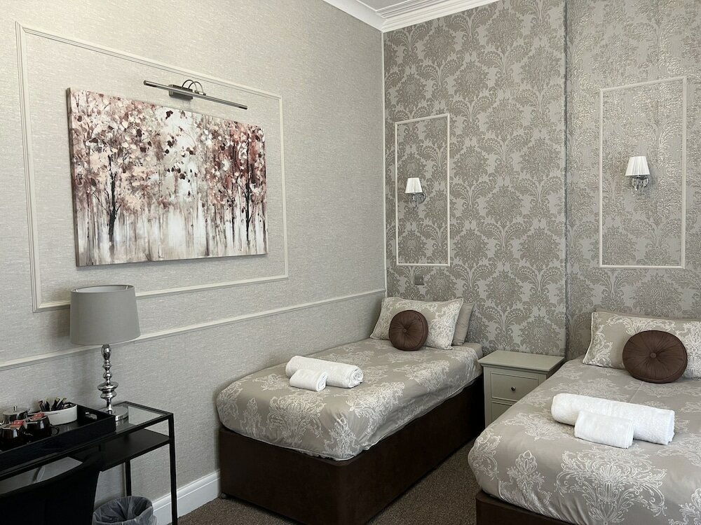 Фото Tanes Hotel