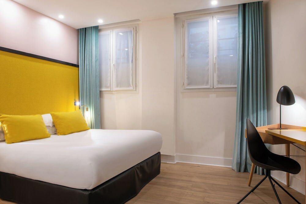 Фото Hotel Arc de Triomphe