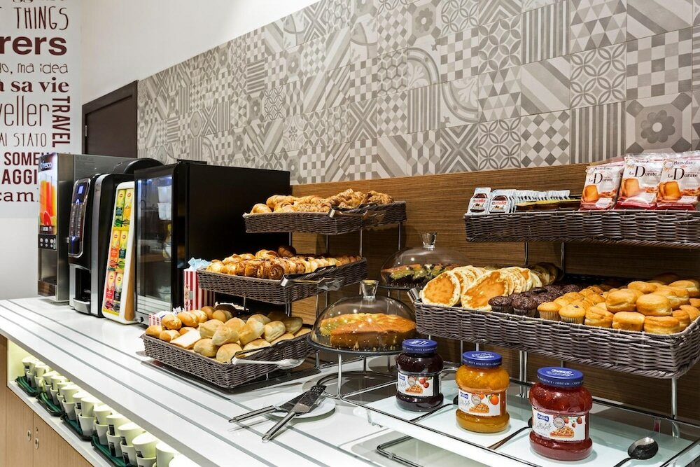 Фото B&b Hotel Milano San Siro