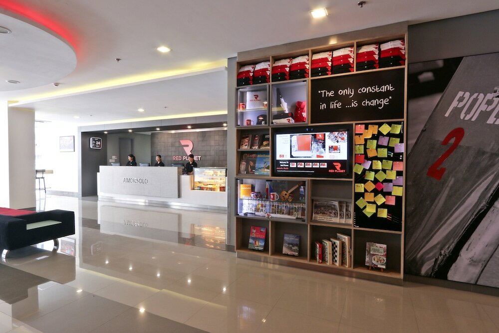 Фото Red Planet Makati Amorsolo