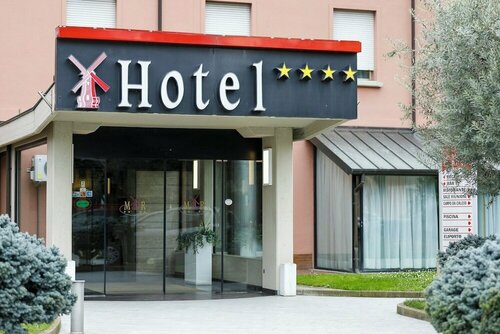 Внешний вид отеля Hotel Molino Rosso в Имоле, фото 3