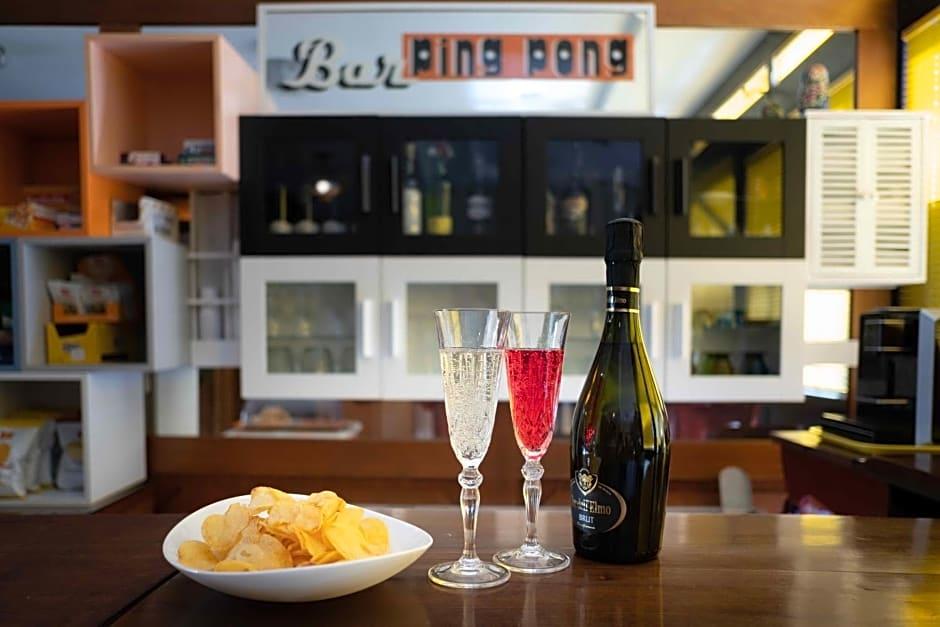 Фото Hotel Ping Pong