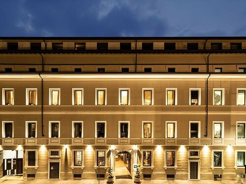 Гостиница Fifty House Cellini в Милане