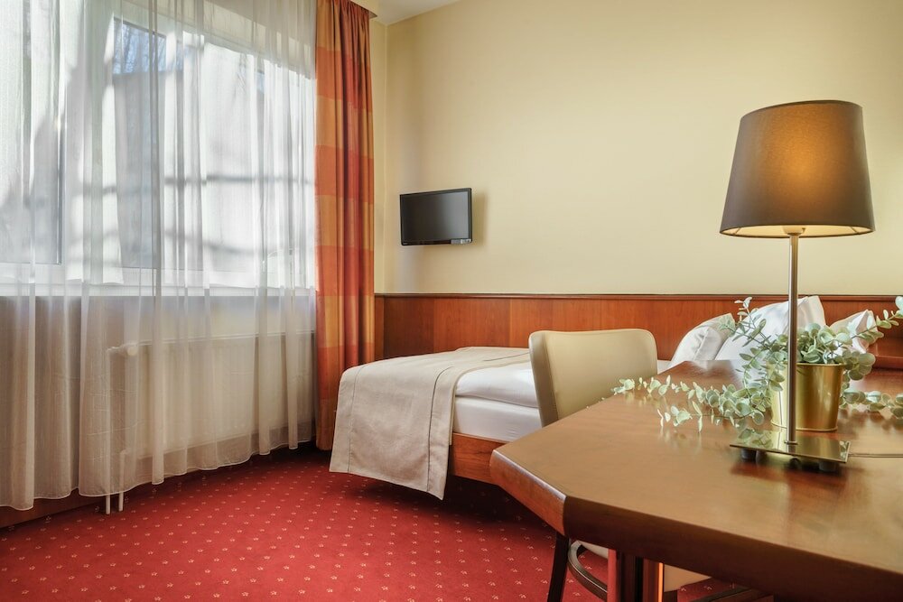 Фото Novum Hotel Hagemann Hamburg Hafen