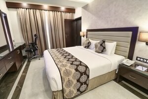 Гостиница Goldfinch Hotel Mangalore