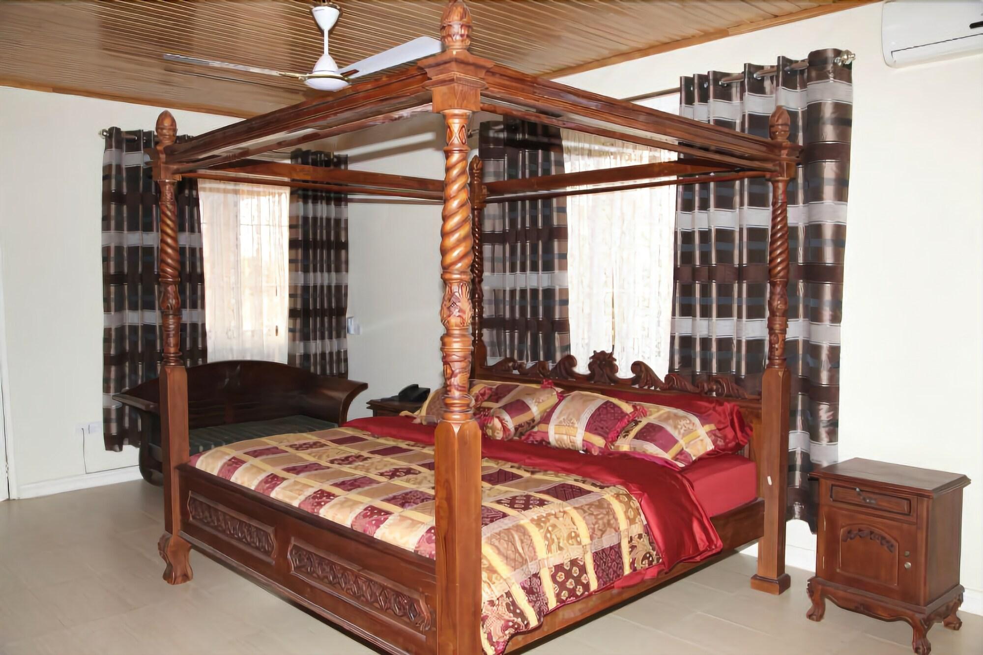 Фото Campbell Hotel Accra