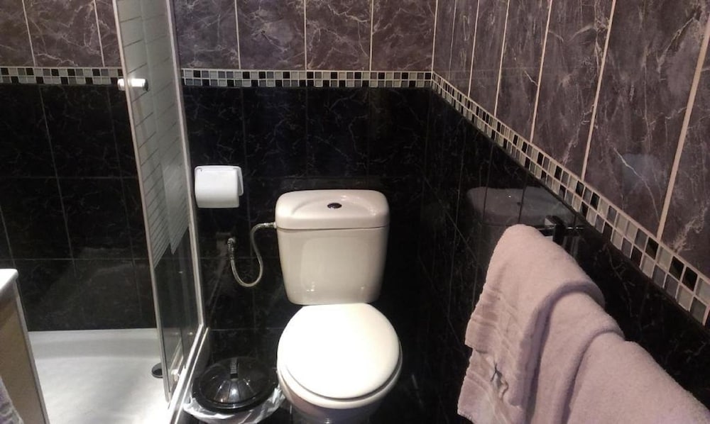 Фото Hipotel Paris Gambetta Republique