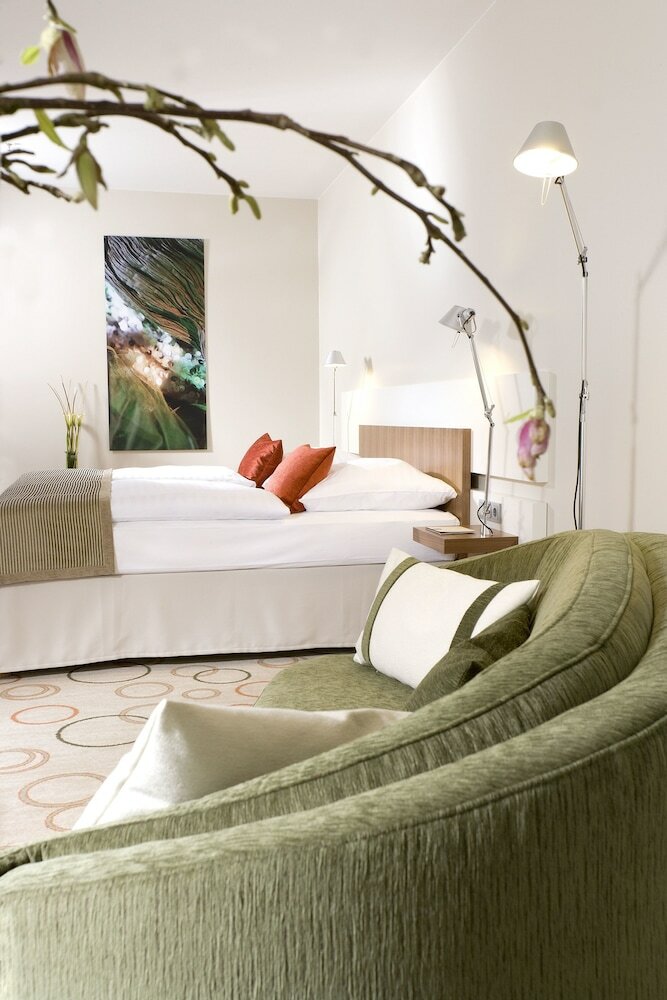 Фото Clayton Hotel Düsseldorf