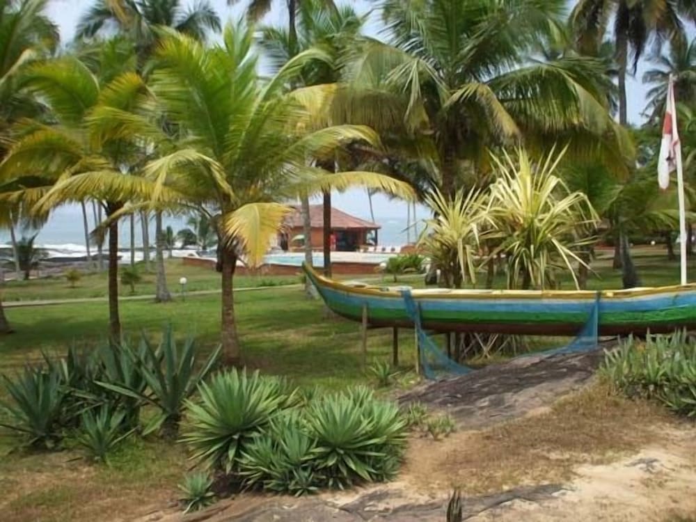 Фото Coconut Grove Beach Resort