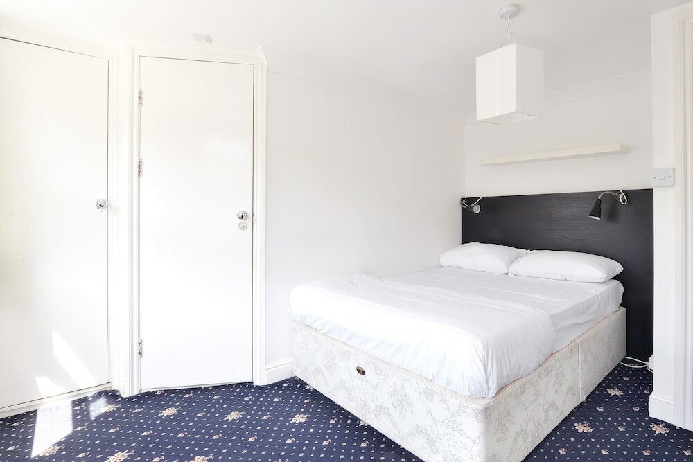 Фото Gallery Hyde Park Hostel