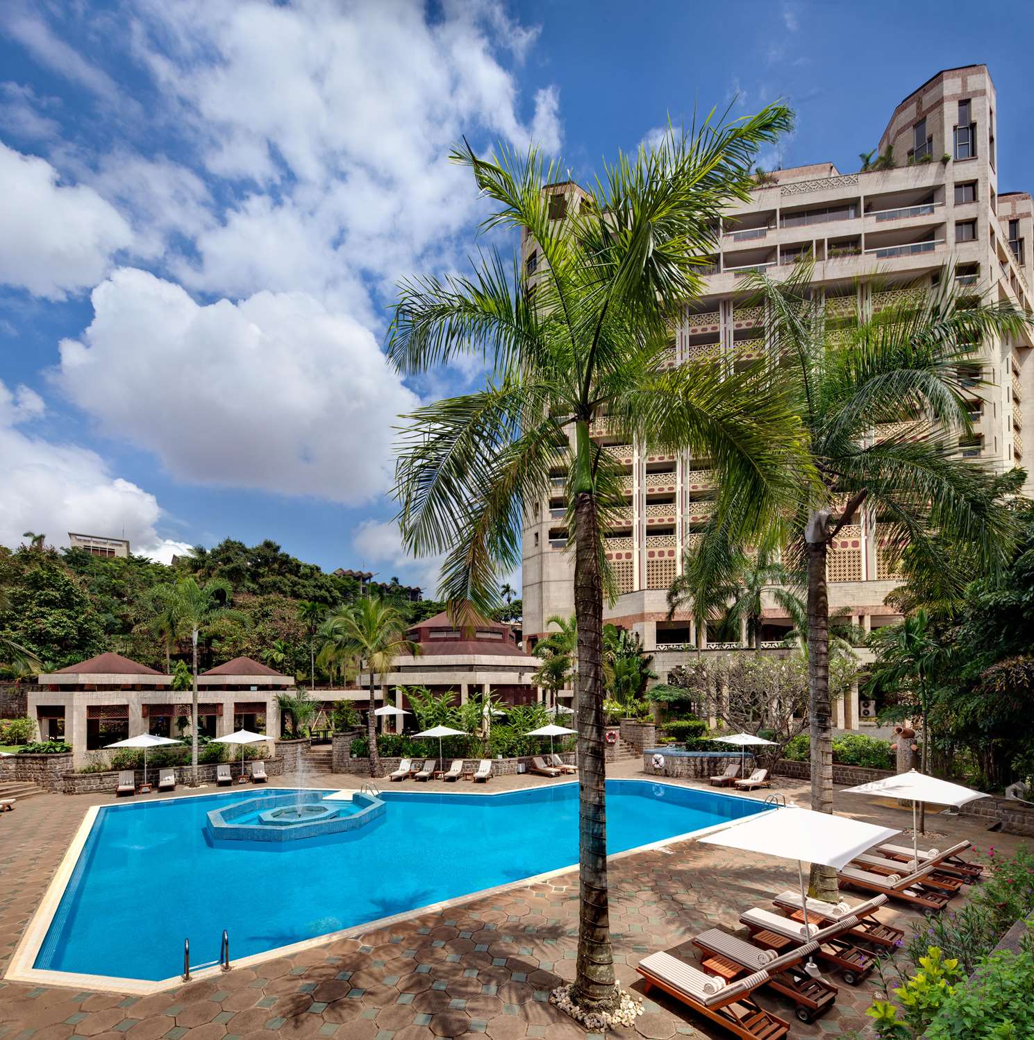 Фото Hilton Yaounde