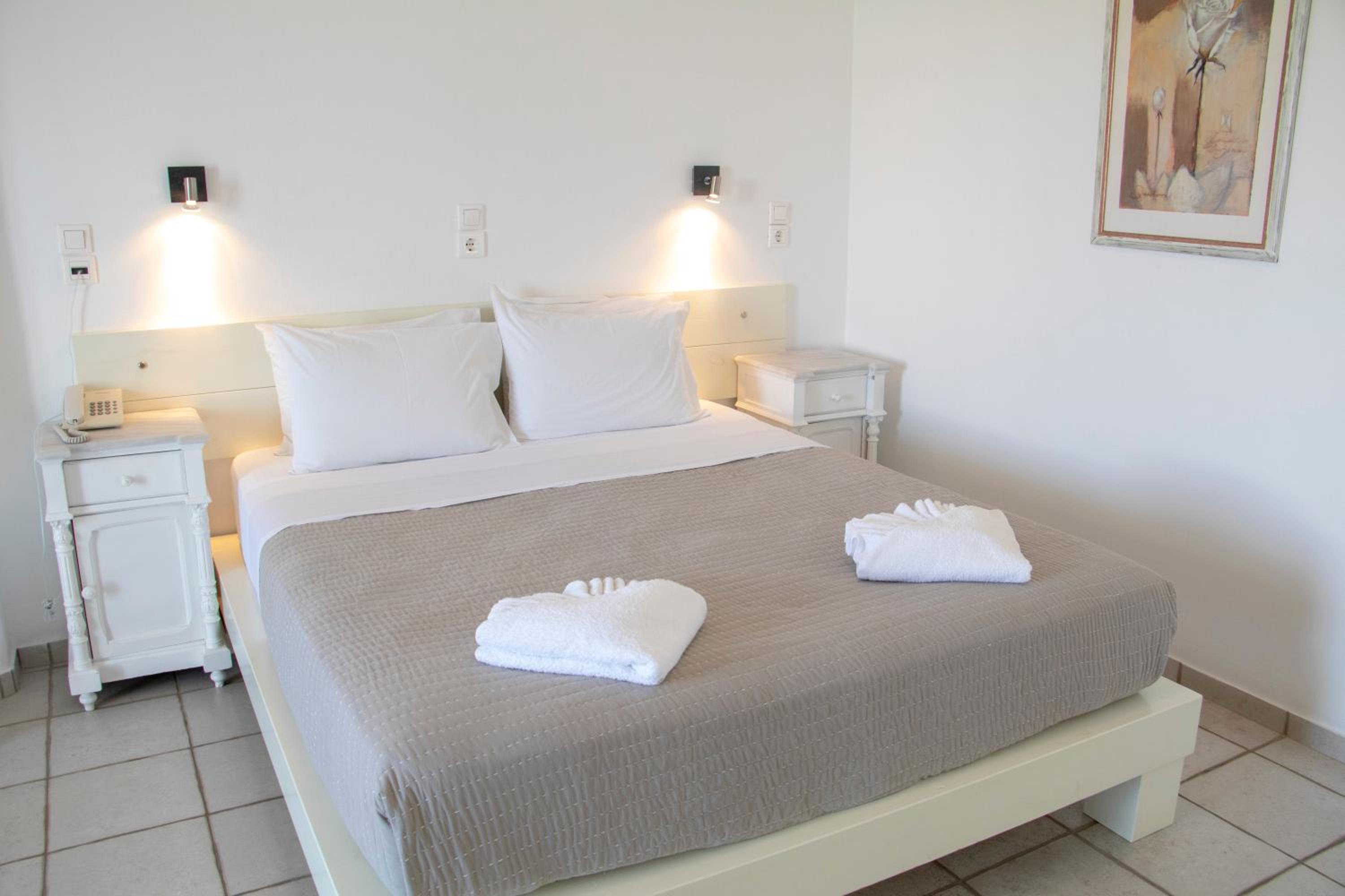 Фото Hotel Manos